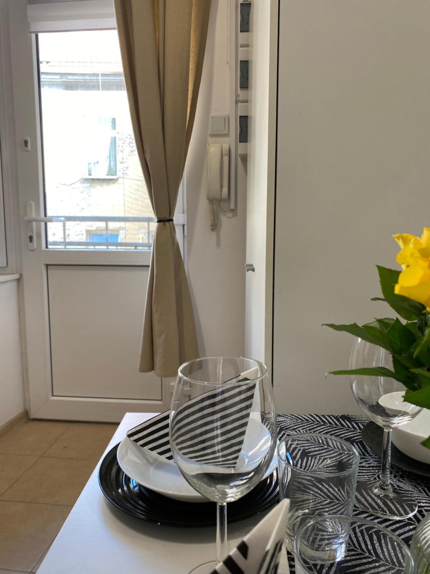 Sparrow Apartment In Kazimierz Krakow Luaran gambar